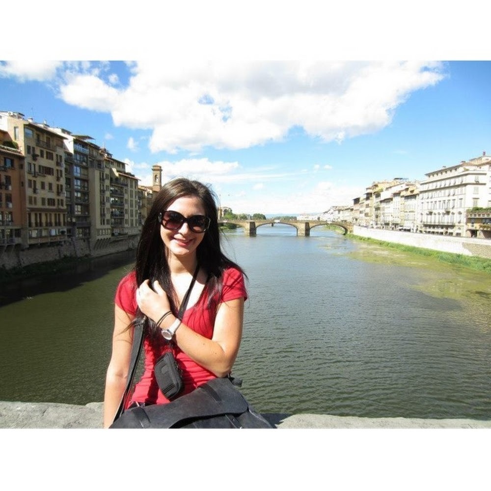 Meet your Posher, Victoria